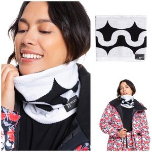 Roxy x Rowley Sunday Neck Warmer